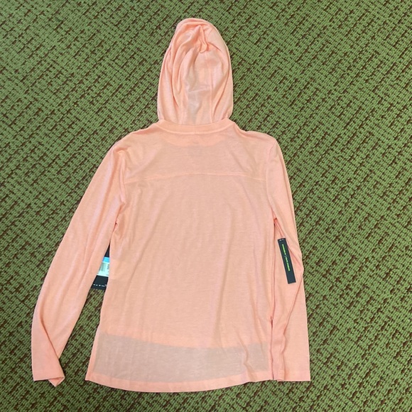 Nike dryfit, hooded, long sleeve shirt - Picture 4 of 4